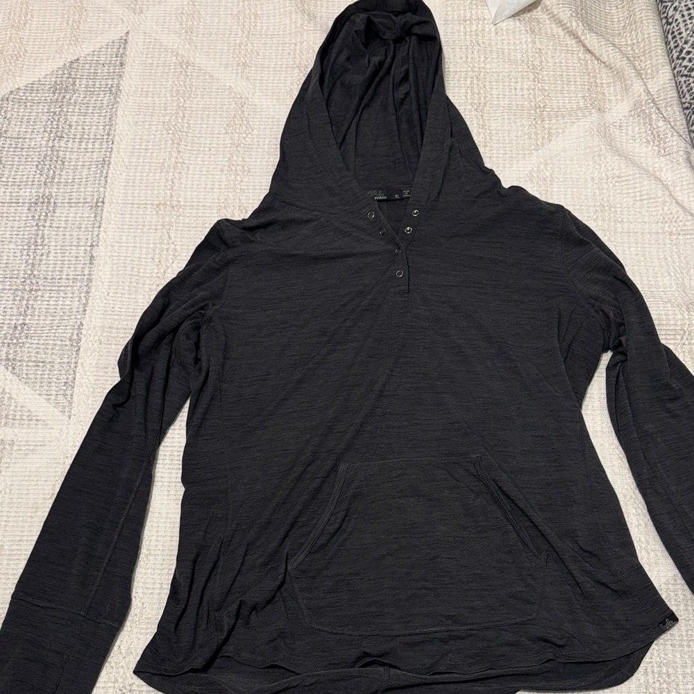 Prana Charcoal/Black Hooded Top